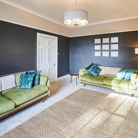 Host & - South View * High Newton