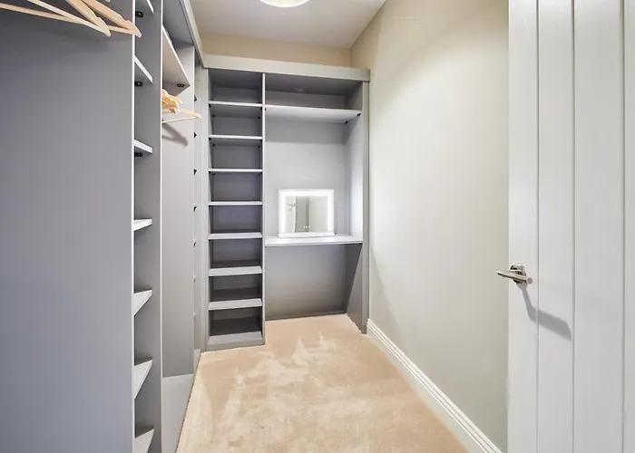 Host & - South View * High Newton